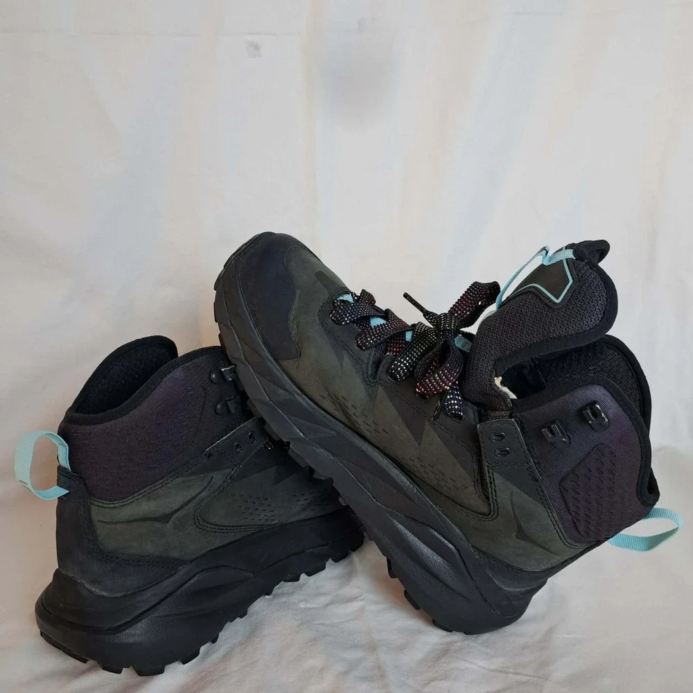 Hoka One One hoka one